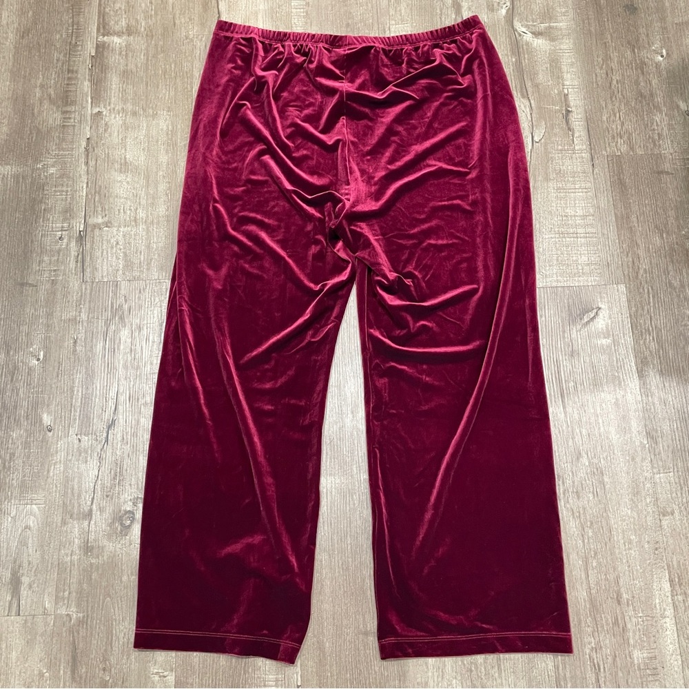 NWOT Chico's Burgundy Velvet Wide Leg Pant Size 4R US XXLR Elastic Waist Stretch - Picture 2 of 6